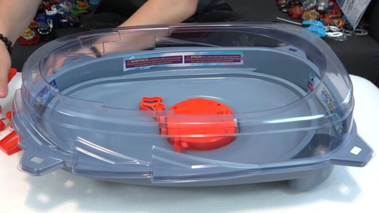 HASBRO'S FIRST ELECTRIC STADIUM _ Motor Strike Battle Set SpeedStorm Unboxing _ Beyblade Burst Surge