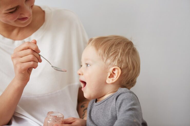 What to Know About Feeding Your Baby in the First Year - First Year of Parenting 5