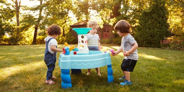 Best Water Tables for Kids and Toddlers
