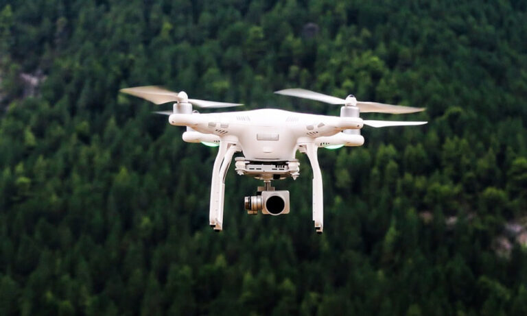 Learn How to Fly a Quadcopter – Beginners Guide