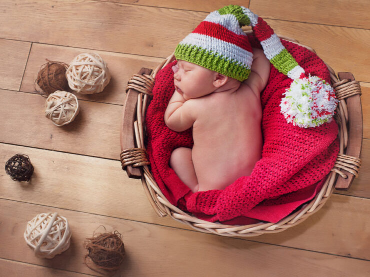 Tips on How to Calm the Baby Down During Photo Taking