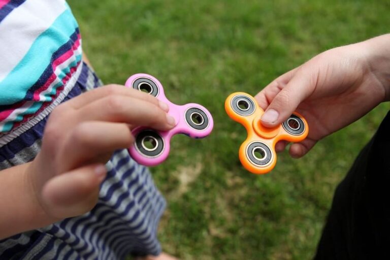 fidget spinners