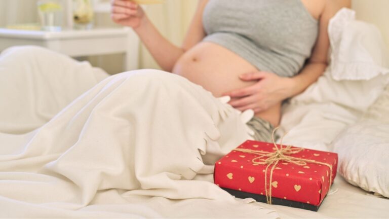 Best Gifts for Expecting Moms