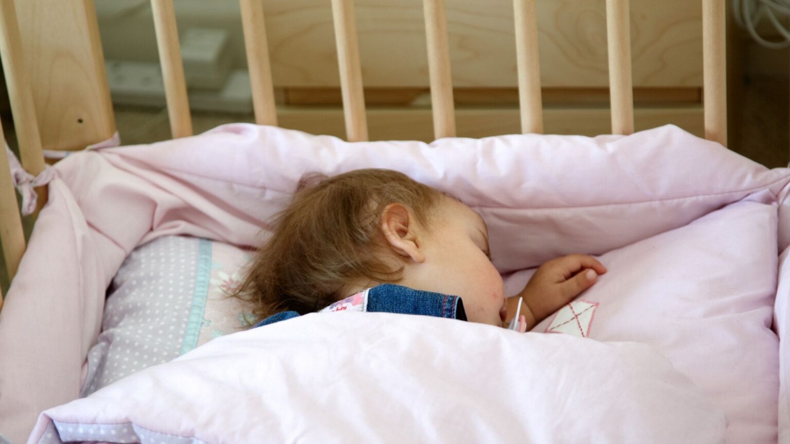 8 Best Toddler Bed Rails & Guard Rails Reviews In 2024