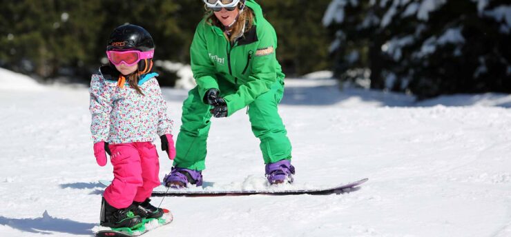 What Size Snowboard Should I Get for My Kids? - 2022 Guide 1