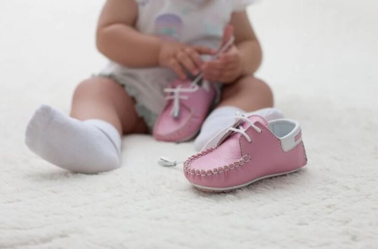 7 Best Baby Shoes for Wide Feet 2024 - Reviewing the Top-Notch Picks 1