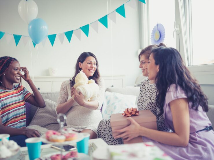 Do Men Go to Baby Showers? Traditions and Etiquettes Today 2024 5