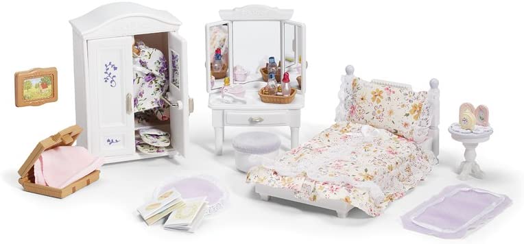 https://www.amazon.com/dp/Calico Critters Deluxe Floral Bedroom Set/?tag=cudnebebe-20
